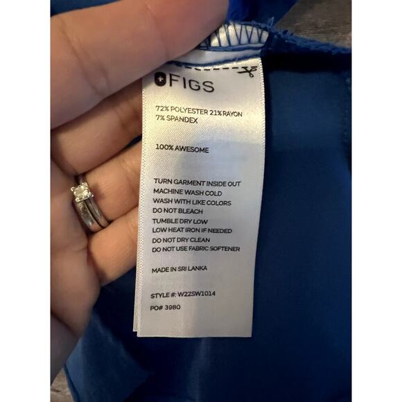 Figs Medical Top Shirt Blue Size Small V neck Short Sleeves Pocket - Picture 5 of 8